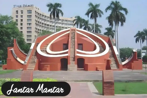 Day 4/100 in Delhi: Jantar Mantar: Complete Travel Guide